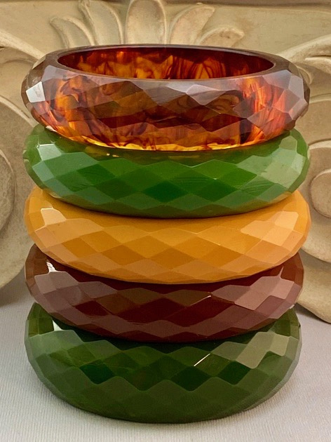 BB12 faceted bakelite bangles